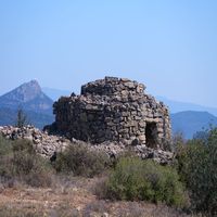 Photo de france - La randonnée de l'ancien refuge sur la colline